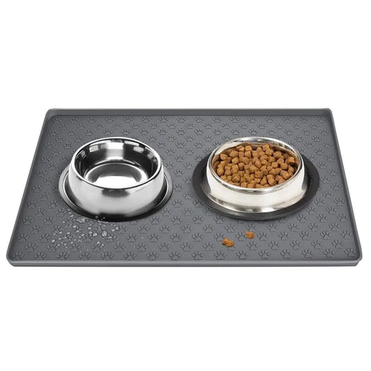 Fold-and-Pour Silicone Feeding Mat — Waterproof & Non-Slip